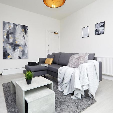 Your Sheffield Stays - Spacious 5 Bedroom House ภายนอก รูปภาพ