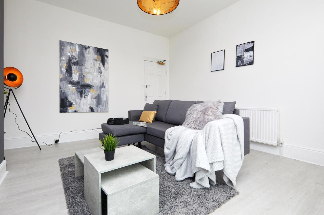 Your Sheffield Stays - Spacious 5 Bedroom House ภายนอก รูปภาพ